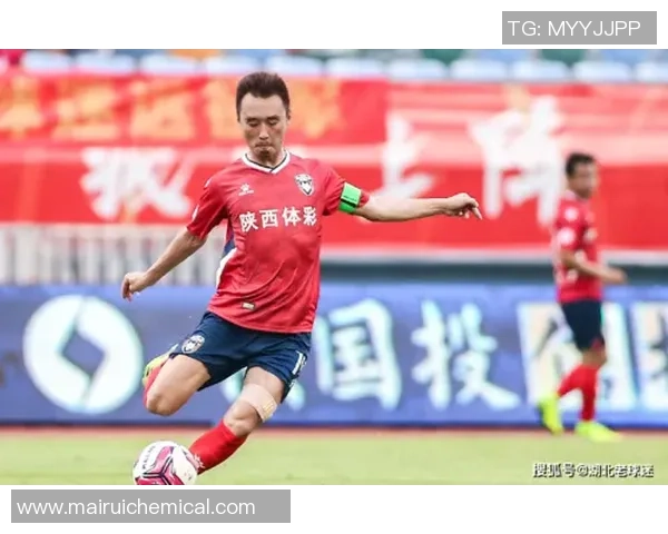 成都篮球队在世界锦标赛积分榜上以98分稳居第一名展现强劲实力